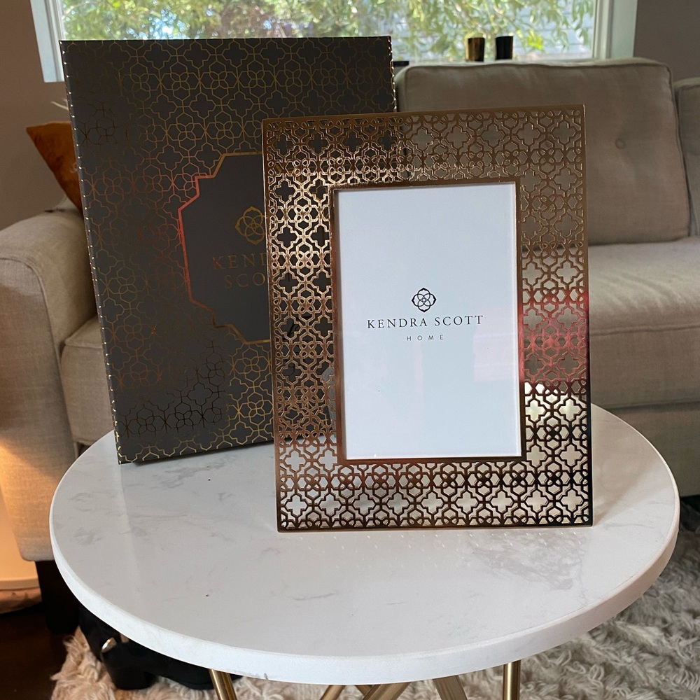 Kendra Scott Filigree Picture Frame